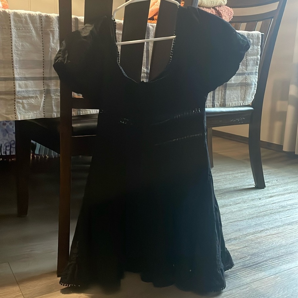 Black cap sleeve dress